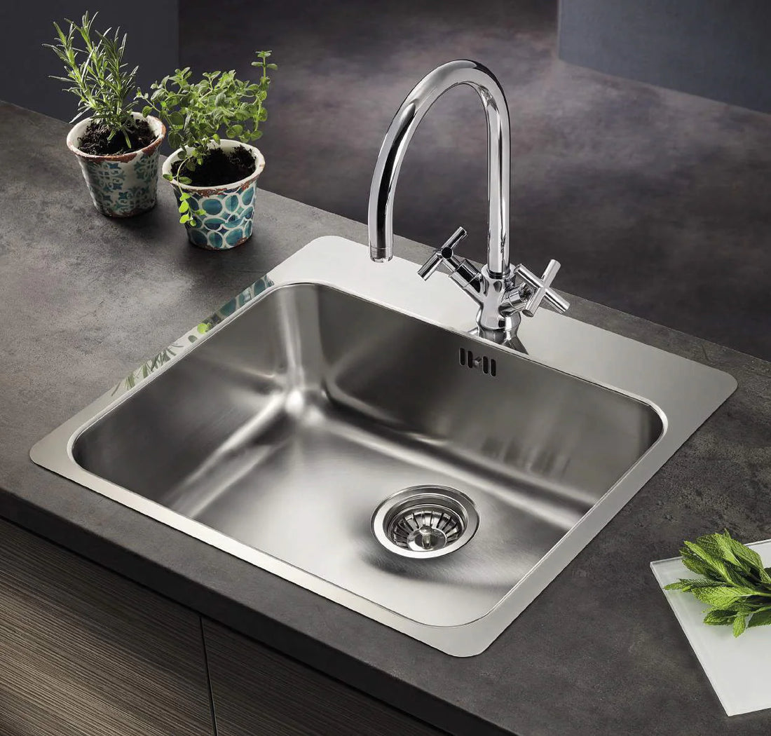 Chiuveta de inox. Avantaje si dezavantaje