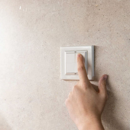 Comutator de perete Shelly BLU Wall Switch 4 + rama Gira Merten - EpicHome