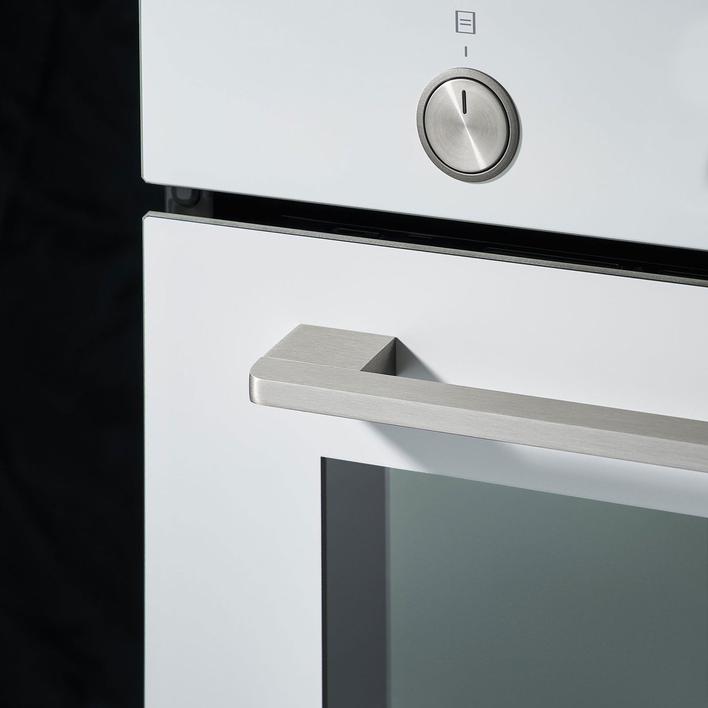 Cuptor electric Pyramis PO78062009PWH White Glass, 9 functii, clasa A, volum 78 litri, timer digital, Soft Close, butoane retractabile - EpicHome.ro