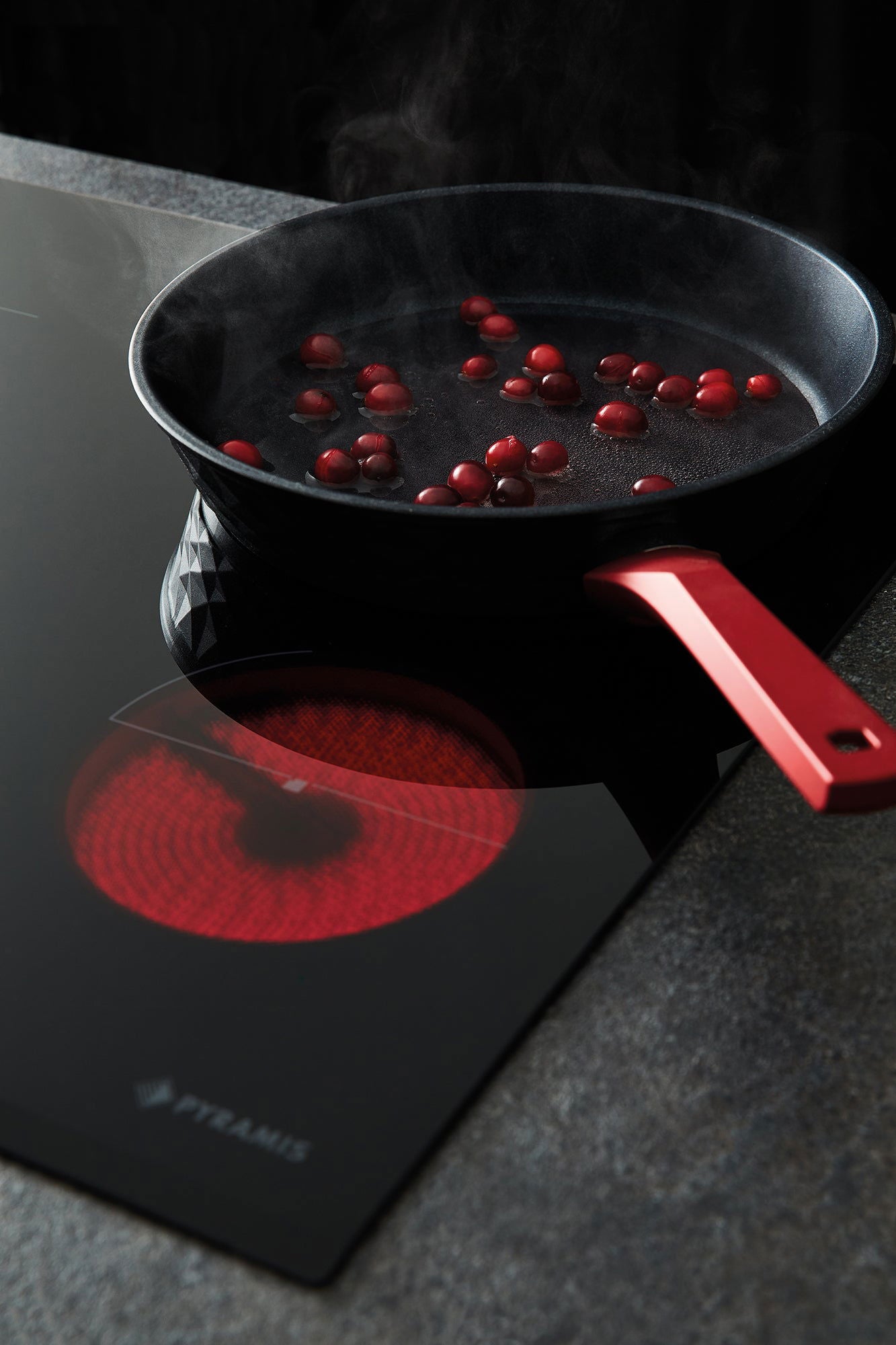 Plita inductie domino Pyramis PHI32230FMB Black Glass, 2 zone de gatit, Booster, 9 trepte de putere, 29x52 cm - EpicHome.ro