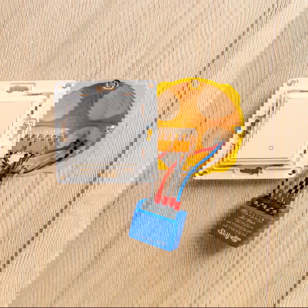 Releu smart Shelly Plus 1 Mini GEN3, 1 canal, 8A, contact uscat (dry contact) - EpicHome.ro