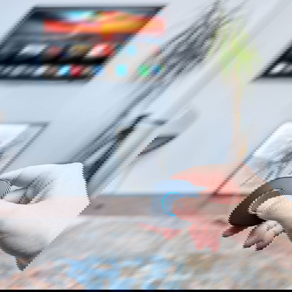 Telecomanda cu un singur buton wireless Shelly 1, in 2 culori - EpicHome.ro